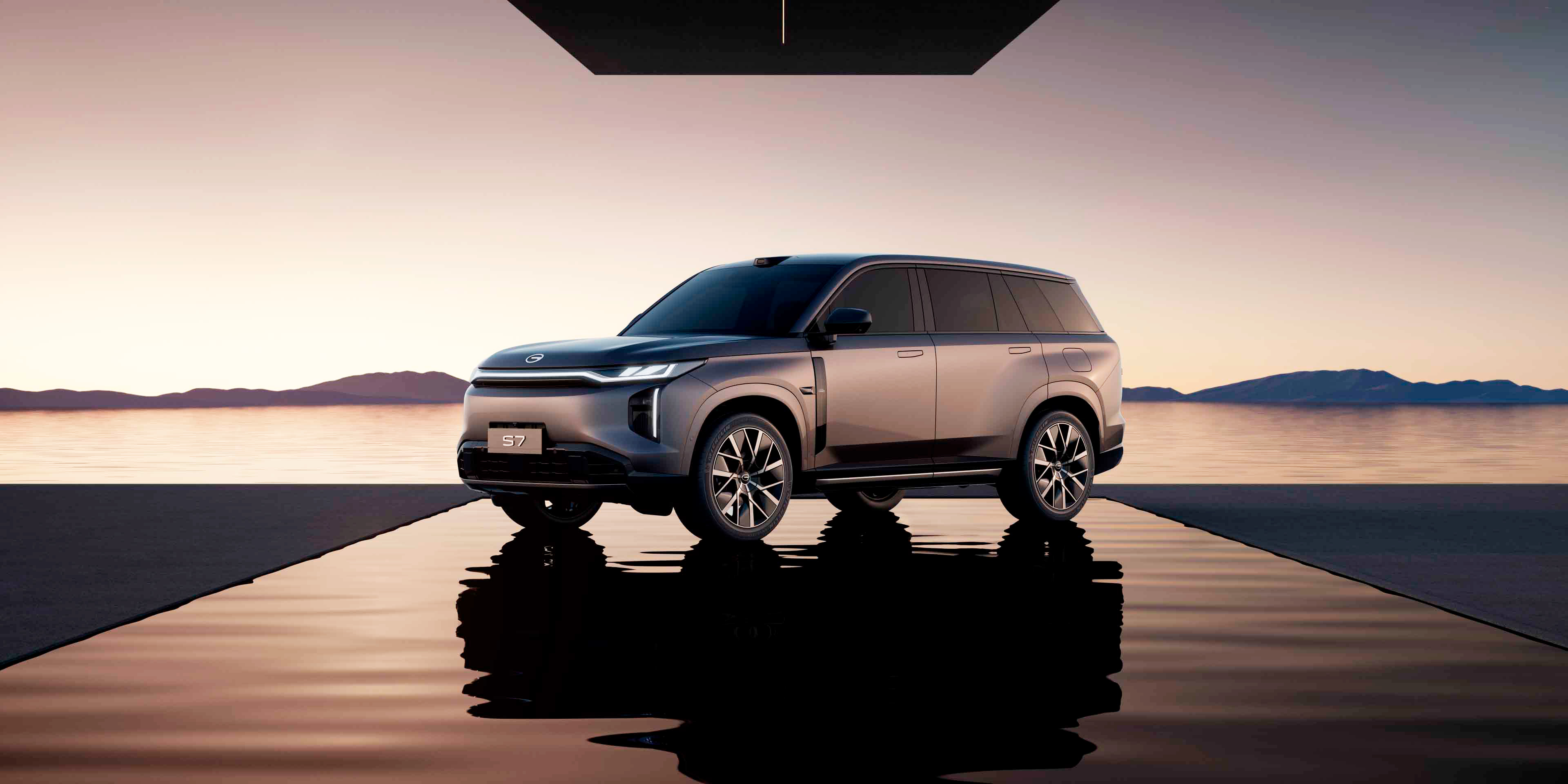 Гібридний автомобіль GAC Trumpchi S7